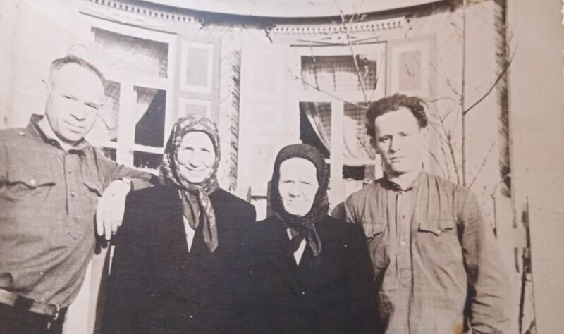 Файл:Krasn Yar Shunih jiteli30.jpg