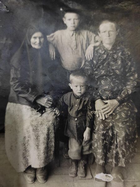 Файл:Krasn Yar Shunih jiteli31.jpg