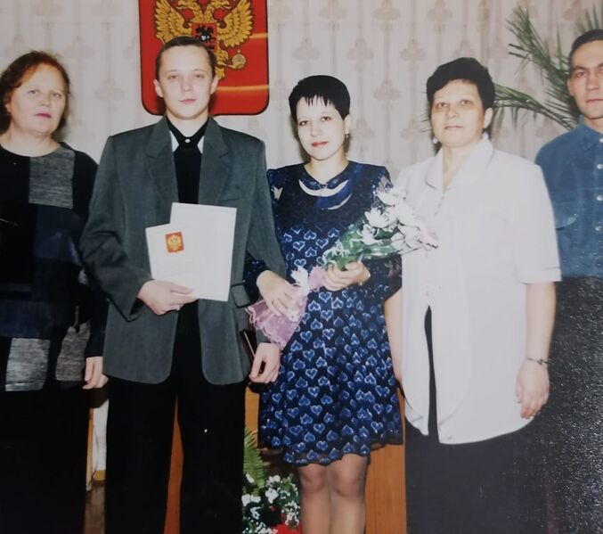 Файл:VerhUfal sem Falal-SurikovGalinMih2.jpg