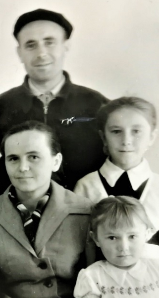 Файл:Sheino Zausnich-InozemchEkaterSemen3а.png