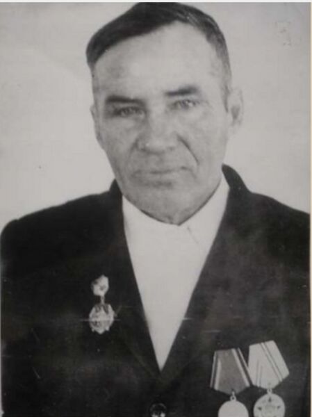 Файл:Karachel UVOv DuryaginPetprVasil.jpg