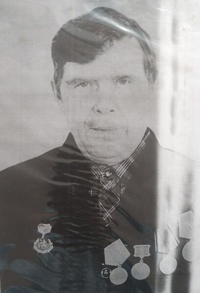 Файл:Karachel UVOv MikurovPetrPavlov.jpg